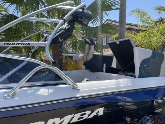 Mr. Universal Mobile Automotive Services