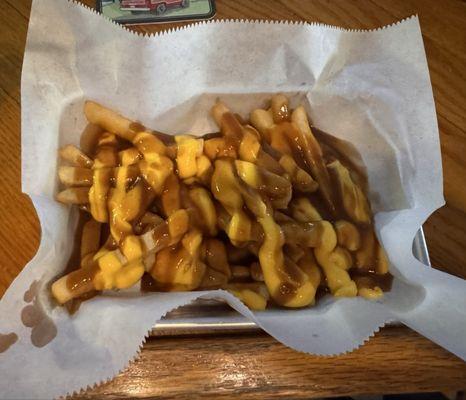 Cheese and gravy fries