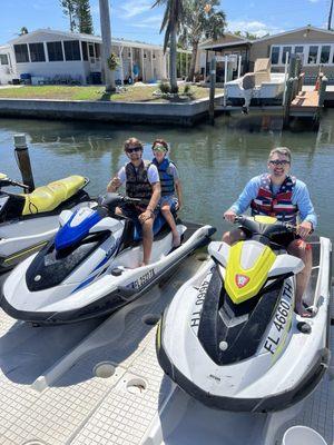 2 jet skis for 1 hour