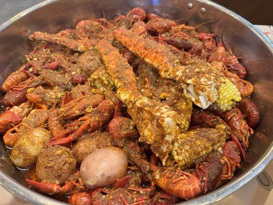 4lbs of crawfish and an order of King Crabs. Hot and spicy!