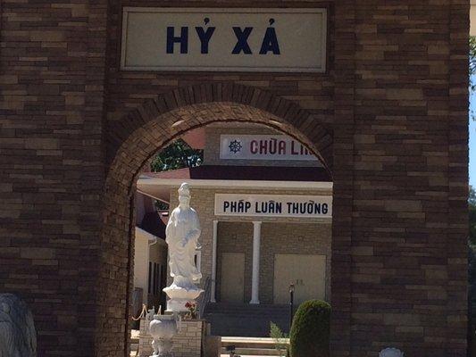 Linh Son Budhist Temple 2