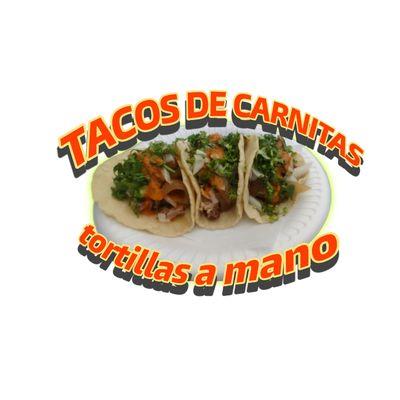 Exquisitos tacos de carnitas de buche, cuerito, costilla y maciza.
