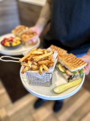 Alaina's Cafe & Bake Shoppe