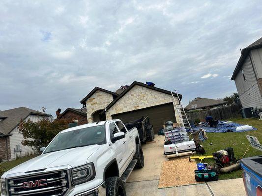 Salvador Roofing Services