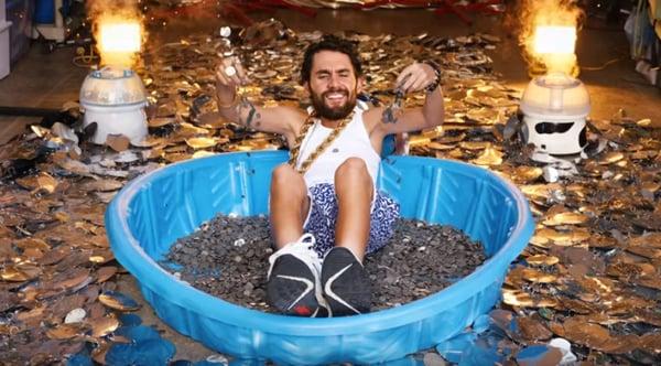 Kevin!!! Where you get all them dimes from????