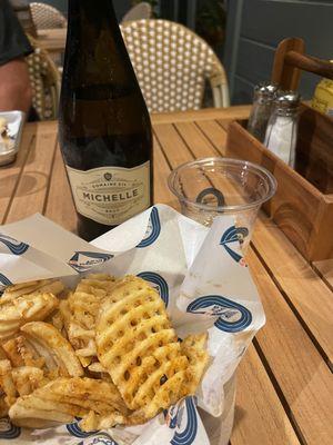 Papa Surf Burger Bar