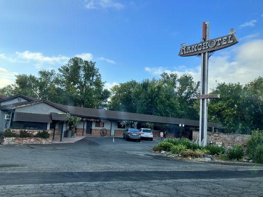 Ranchotel