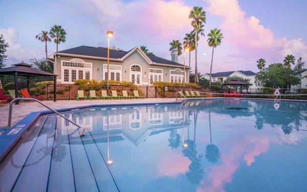 The Pointe at Central