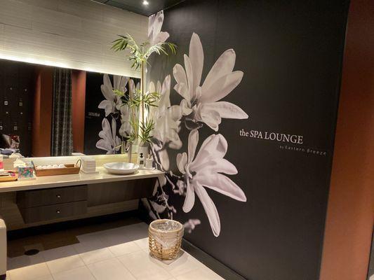 spa lounge By eastern Breeze