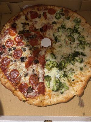 Half pepperoni mushroom, Half White broccoli