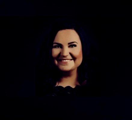 Carie Thompson - Realty One Group