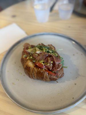 Prosciutto croissant