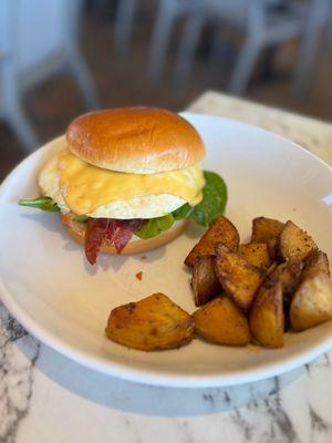 Ocean Alley Restaurant & Beach Bar