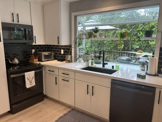 Peachy Queen’s Cleaning & Design