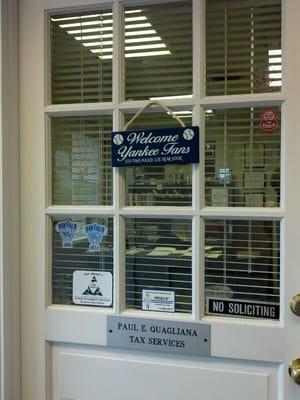 Yankees fans welcome at this accountants office!