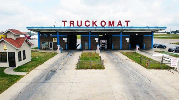 Truckomat