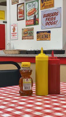 Best American Style Food in Downtown Salt Lake City | Burgers, Fries, Drinks, Meals, Combo