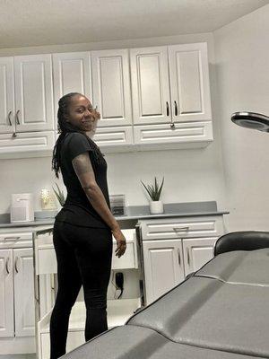 Your Electrologist (Loudy Francois)