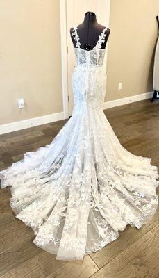 Mya-Ki Custom Bridal And Alterations