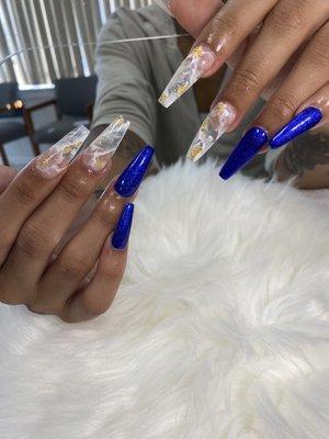 Long coffin with marble designs