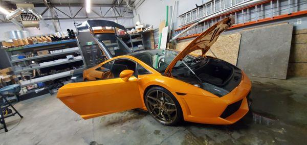 Lamborghini that got cleaned up for 9/11 parade beautiful car to clean !