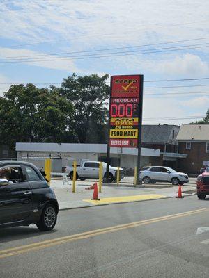 Free gas! Grand opening at the new Speed Check at 26th and Cherry.