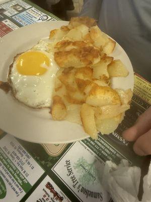 Egg with hash browns