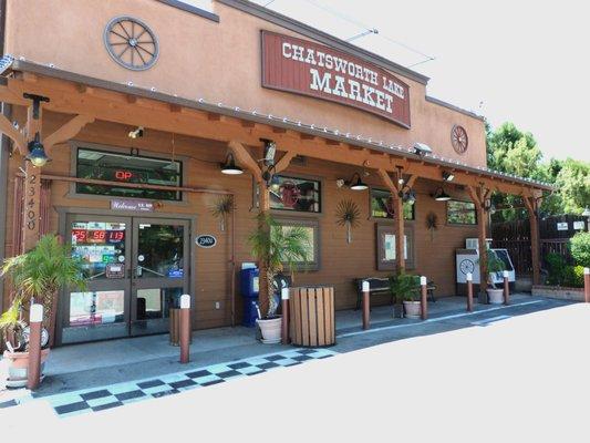 Chatsworth Lake Market