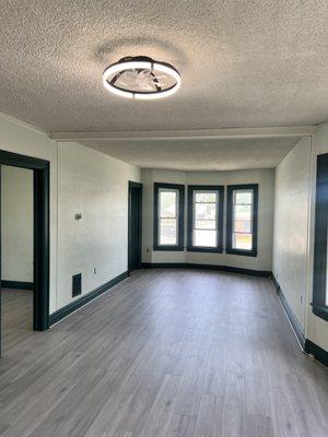 Custom Edge Remodeling