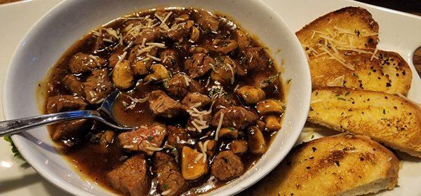 Steak Bites with Garlic Toast