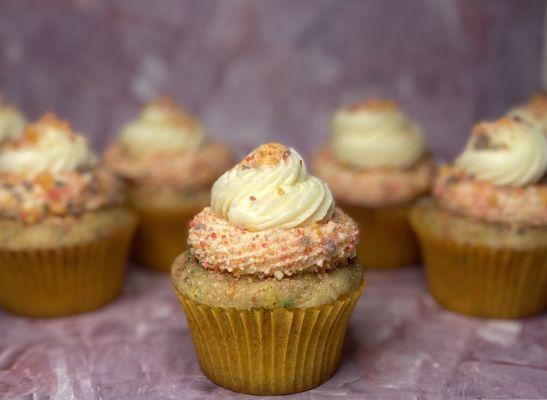 Je T'aime Cupcakes & Cocktails