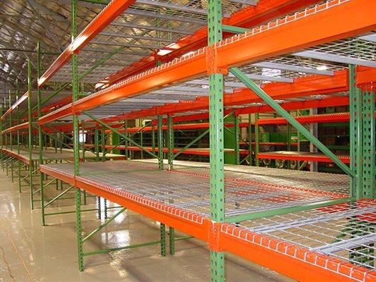 Fully assembled Teardrop style Pallet Racking