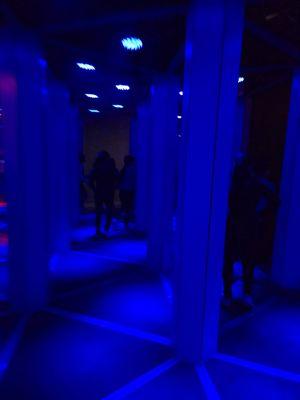 Mirror Maze