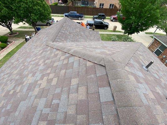 New roof installation.
Roof: Owens Corning Oakridge (color: Teak)