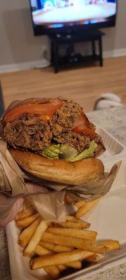 Basic chicken sandwich, tasteless