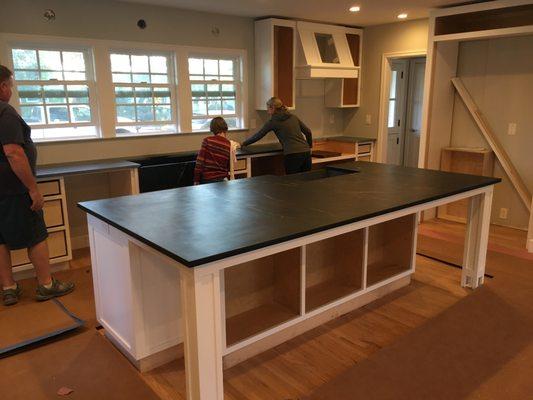 De La Rocha Cabinets