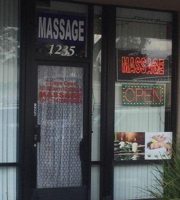 Le Palace Massage