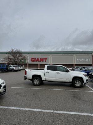 GIANT Food Stores
