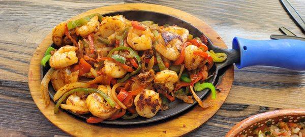 The Shrimp Jajita Platter. Look at the amount of shrimp there are.