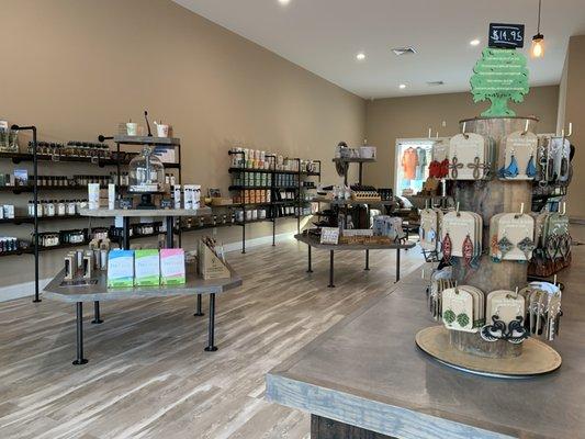 Lovely Leaf Naturals