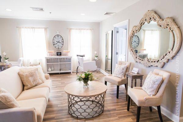 Salon 700 & Day Spa