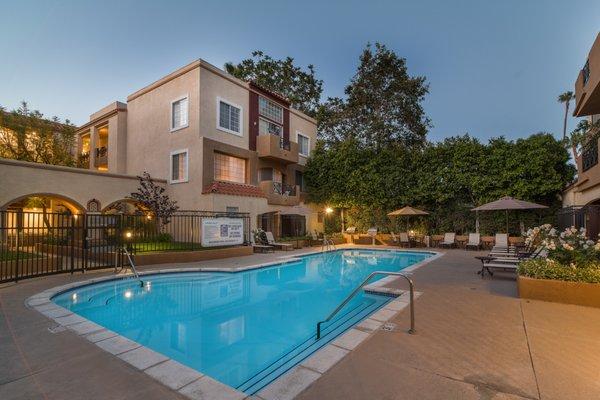 Regency at Encino Apartments