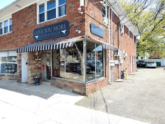 Love You More Flower Boutique - Kenilworth, NJ