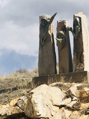 A beautiful rock sculpture near the entrance of the trail.