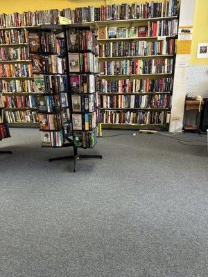 Field Library Bookstore