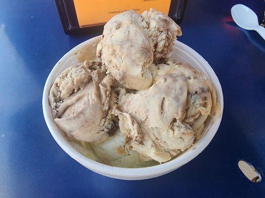 3 scoop - pirates bounty, key lime pie, jumping jersey cow