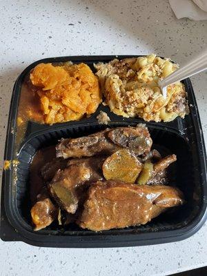 Beef ribs with Mac and cheese and candy yams!