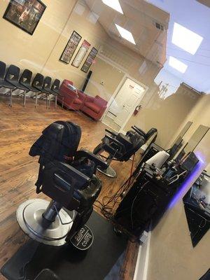 Kuttin Edge Barbershop