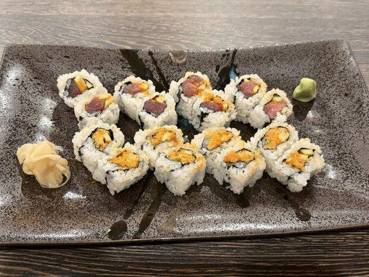 06-Spicy Tuna 10-Spicy Negi Salmon