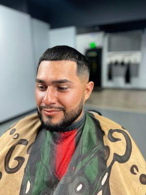 High taper and beard lineup